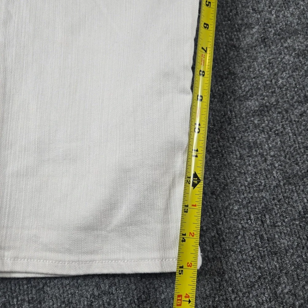 Kut from the Kloth Bermuda Shorts Womens 8 White Denim Mid Rise